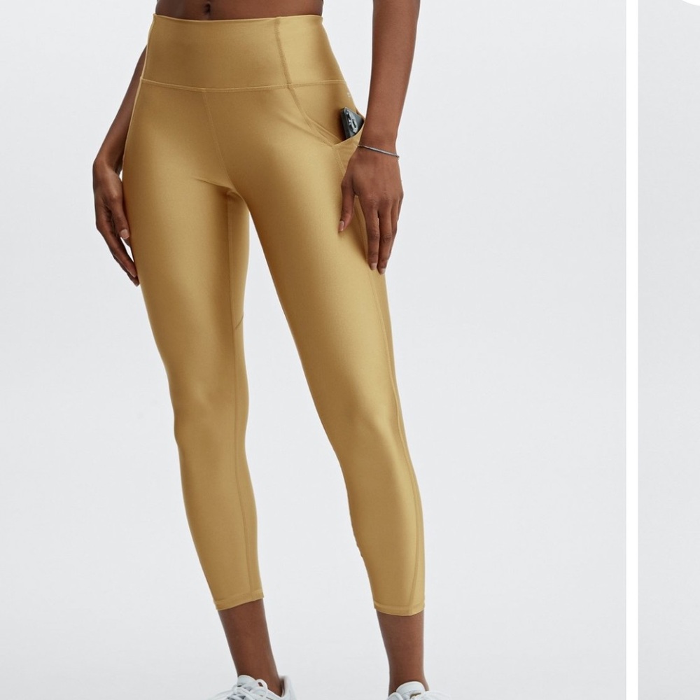 Fabletics Oasis Shine High Waisted Pocket Leggings